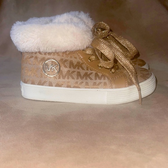 MICHAEL Michael Kors Other - Michael Kors Girls Shoe